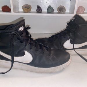 Black Nike Blazers